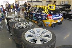Český Tým K&K racing a jeho přípravy před startem čtyřiadvacetihodinovky v Dubaji