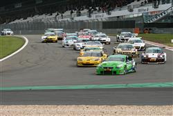 ADAC GT MASTERS: Martin Matzke a Andreas Wirth double na Nürburgringu
