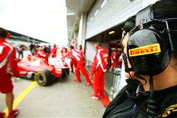 Formulový expert a odborník na F1 navštívil Centrum bezpečné jízdy i okruh v Mostě