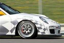 Vladimír Hladík s Porsche v neděli zopakoval absolutní páté místo i vítězství v České trofeji