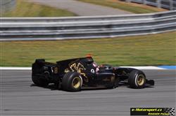 Velmi rychlá AutoGP  v Brně : série nehod v prvním kole vyřadila šest monopostů