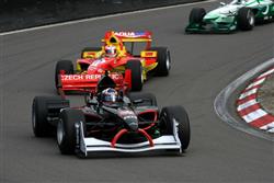 Emerson Fittipaldi dnes přistál v Praze a ráno jede do Brna
