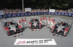 Palivo V-Power opět při závodu 24 hodin Le Mans . Již o tomto víkendu