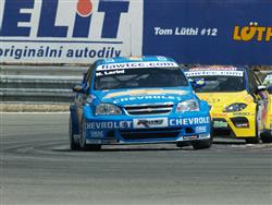 Chverolet si při WTCC v Portu spravil náladu : Zabral celé stupně vítězů