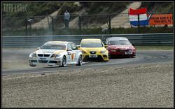 WTCC 2007 do finále : Yvan Muller bude se SEATem bojovat o titul