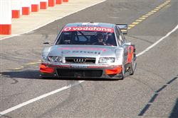 Tříhodinovka v Mostě. Karambol mezi MB DTM a  AUDI DTM zastavil vůz BRT
