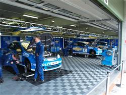 Valencie : CHEVROLET ovládl závod WTCC - zvítězili Huff i Menu