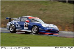 Vonka s Porsche 996 v Podzimním Brně až na chvostu za pěticí BMW M3 GTR