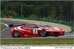 Daniš s Ferrari F430  v Pozimním Brně ve sprintu hned za speciály DTM