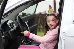 Třetí Chevrolet odevzdán SOS dětské vesničce v Chvalčově