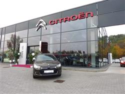 Dnes byl otevřen nový a největší showroom Autocentrum Dojáček v Praze