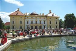 Oldtimer festival 2010 již tuto sobotu na zámku ve Slavkově u Brna !