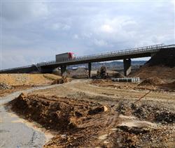 Ministr dopravy vysvětluje  Nečasovi a Kalouskovi: krácením peněz do infrastruktury neušetříme  !!!