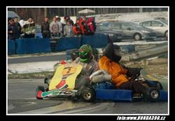 Šestidílný seriál vytrvalostních závodů motokár, aneb Kočka  cup, je opět tu.
