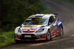 Martin Prokop a Jan Tománek s Fiestou S2000  ve Finsku úspěšně