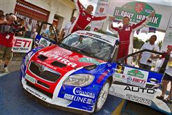 Grzegorz Grzyb na voze Škoda Fabia S2000  stříbrný ve slovenském Lubeníku