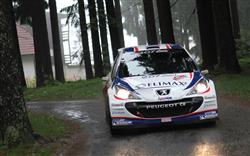 Pavel Valoušek pokračuje s (nejnovějším) Peugeotem 207 S2000.