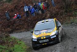 Pro Jana Černého skončila třetí etapa Britské Rally dříve, než začala. Praskla poloosa.