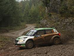 Ve Skotsku se po sobotě vedení ujal Mikkelsen s Fabií Super 2000