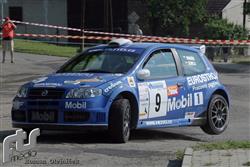 lehofer a Sobhart v Paejov opt osedlali modr Fiat Punto S1600