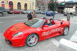 Mistr Evropy David Vršecký byl přijat na  roudnické radnici! A pak  vozil starostu ve Ferrari F 430