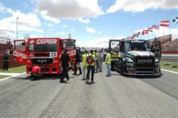 Ani o prázdninách nebude chybět v nabídce čtení Truck Racing Magazine