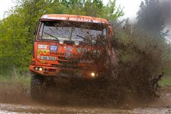 Východočeský Svoboda tým staví nejen novou Tatru 4x4 Dakar