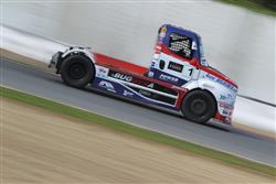 Český zápis do historie truckracingu  při posledním závodu roku