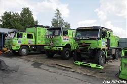 Czech Dakar  team těsně před odjezdem na Silk Way 2011