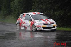 ROPRO Clio R3 Trophy se Bohemií se přehoupl do své druhé poloviny.