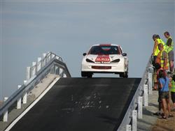 Oficiální video z otevření nového autodromu Czechring v Hradci ZDE