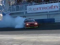 Driftující bratry v Sosnové sledoval  i mistr USA v driftování Tanner Foust