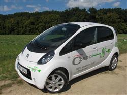 Prvn elektromobil u ns mstsk Citroen C-zero
