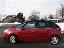 Test prostředního z řady Picasso Citroen C4 se silným motorem 2,0 HDI