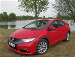 Honda Civic Sport nové generace s úsporným naftovým motorem 2,2  i-DTEC