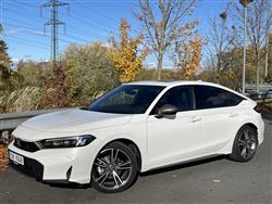 Test Hondy Civic e:HEV Advance po faceliftu