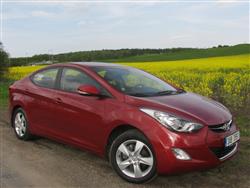 Test sedanu Hyundai Elantra s manuálem