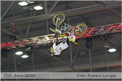 FREESTYLE MOTOCROSS RACE 2011 zavt pod stechu veletrnho pavilonu B