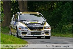 V polovině Rallye Vysočina si nejlépe vede Jarek Orsák