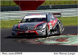 Mercedesy Benz DTM si do obou víkendových závodů vyjeli pole position
