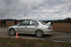 Autoslalom opět na biskupickém letišti