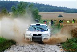 Navrátilec do soutěží David Komárek i  Igor Drotár v desítce na Horácké rallye 2009