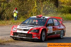 Slovák Melichárek s Lancerem WRC zlatě zazářil na Vsetíně !