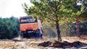 Oranžovočerná tatrovka Tomáše Tomečka testovala v píscích na africký Dakar.