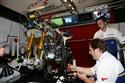 Karel Abraham si v pondělí přivezl z Itálie tovární motocykl Aprilia