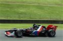 Enge na australské trati Eastern Creek do závodu A1GP z deváté a čtrnácté pozice