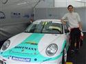 Jiří Janák v Bahrajnu neodstartoval v Porsche Mobil 1 Supercupu tak, jak si představoval
