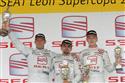 Seat Leon Supercopa 2009: Petr Fulín zlatý na Oscherslebenu, foto týmu P. Frýba