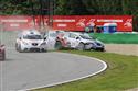 Seat Supercopa 2010 v Brně a kolize po  startu objektivem Jirky Maršíčka