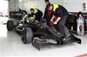 Technické problémy provázely jezdce Křenek Motorsport i ve druhém dni testů v Magny Course.
